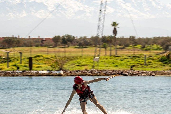 Marrakech Wakeboarding Adventure em Waky Cable Park