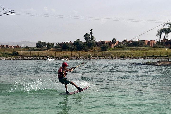 Marrakech Wakeboarding Adventure em Waky Cable Park
