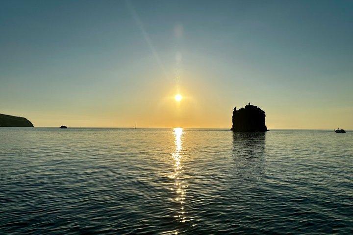 タオルミナ出エオリア諸島全日ツアー:ストロンボリとパナレア