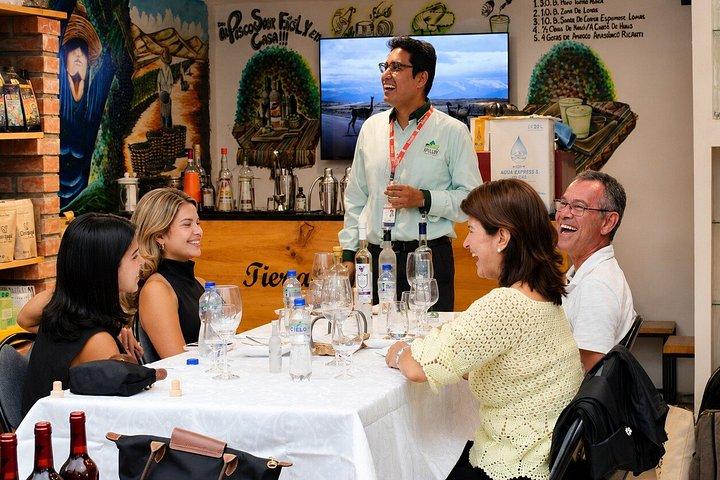 リマでピスコの試飲とカクテル体験