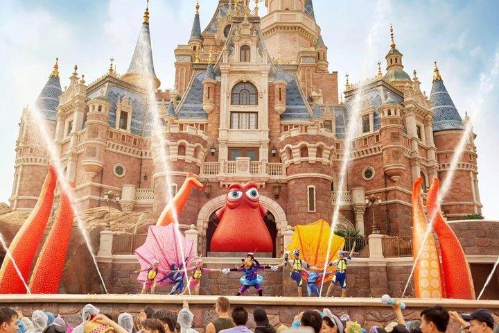Shanghai Disney 1-Day Ticket with Optional Private Transfer