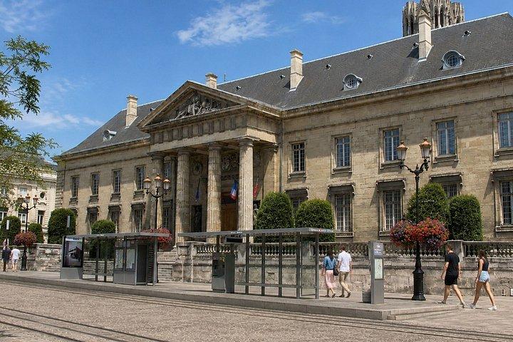 Reims Scavenger Hunt & Highlights Self-Guided Walking Tour