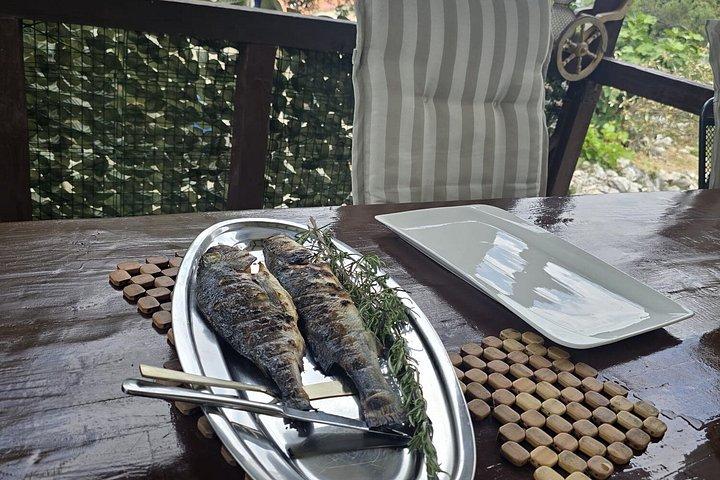 Ston & Peljesac：プレミアムワイン付きオールインクルーシブ5コースランチ