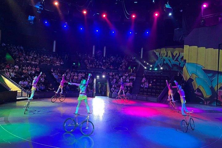 Shanghai ERA2 krydsning af tid Acrobatic Show billet