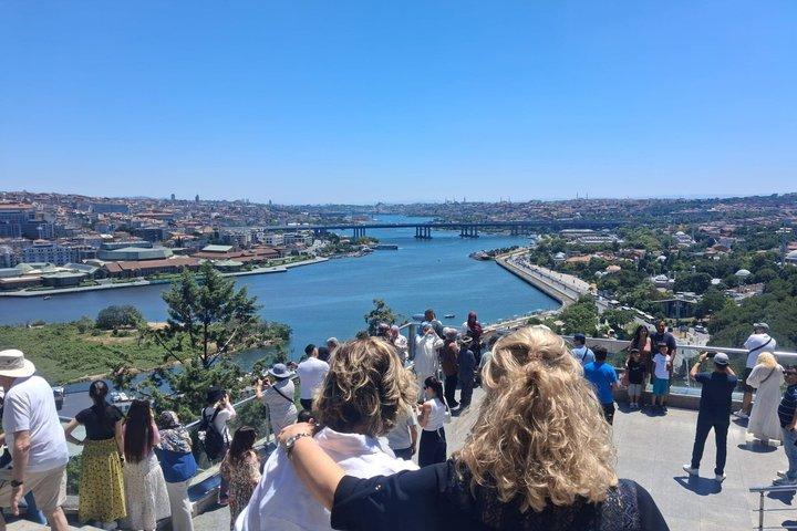 イスタンブール・ボスポラスクルーズとエユプスルタン半日ツアー