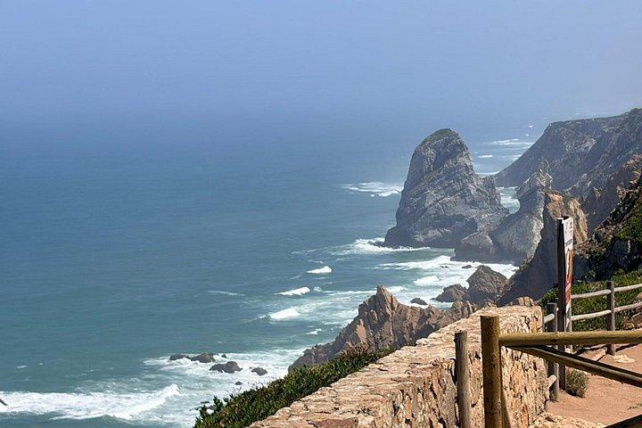 Da Lisbona, Sintra, Palazzo Pena, Cabo Roca e Cascais Tour