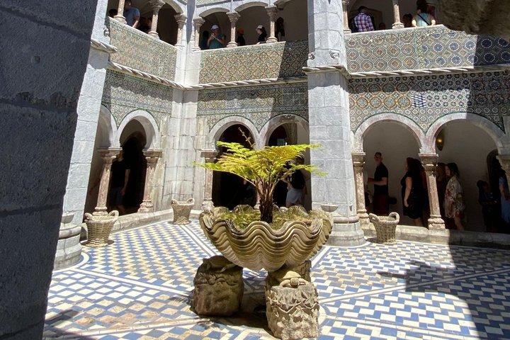Da Lisbona, Sintra, Palazzo Pena, Cabo Roca e Cascais Tour