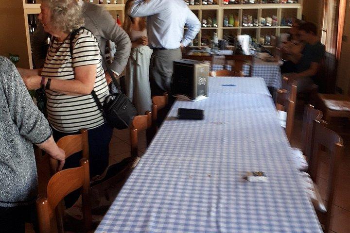 Lake Garda Tasting 5 Typical Wines with Chopping Board