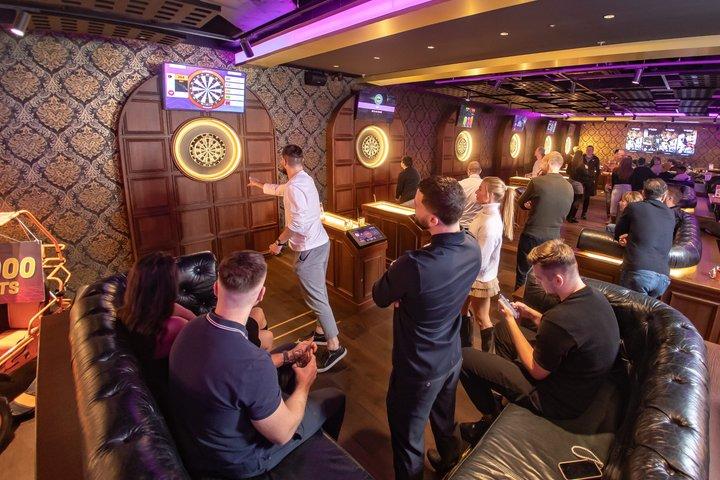 Esperienza di gioco arcade illimitata a LEVELS Prague
