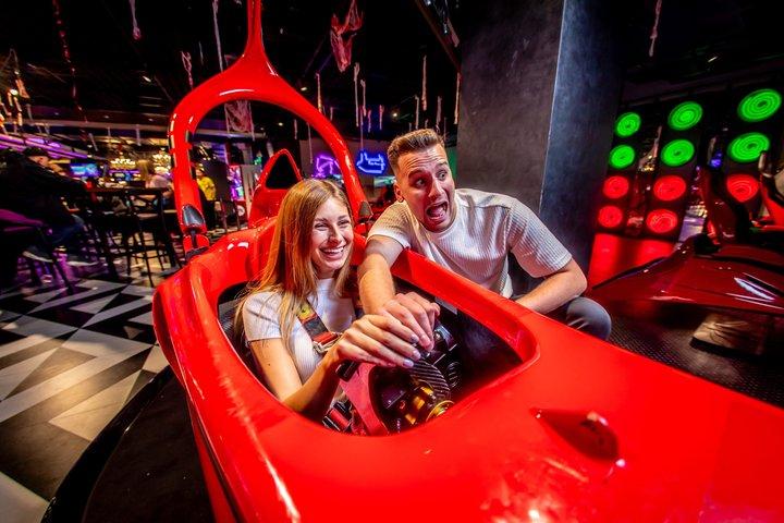 Esperienza di gioco arcade illimitata a LEVELS Prague