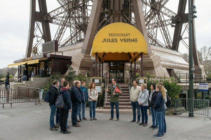 Tour in ascensore della Torre Eiffel con guida interattiva + cima opzionale