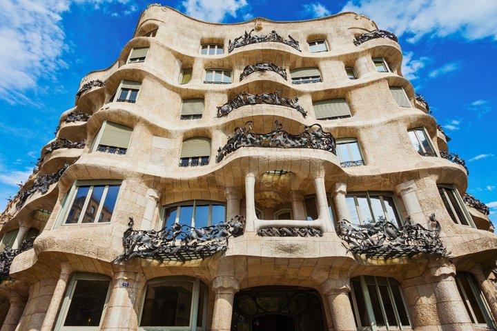 Barcelona : Toegangsticket Casa Mila (La Pedrera) met Audio Gids