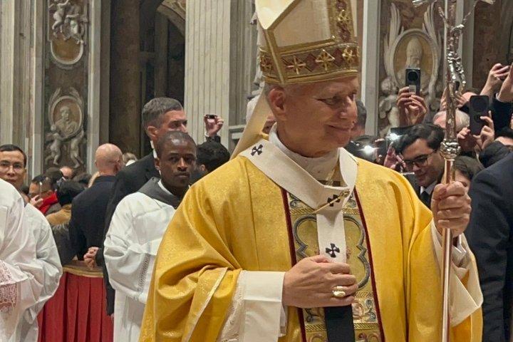 バチカンでローマ教皇レオ14世とクリスマスミサ