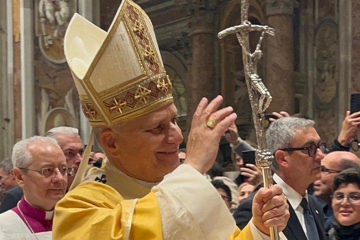 バチカンでローマ教皇レオ14世とクリスマスミサ