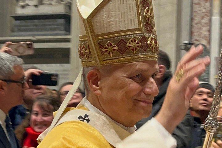 バチカンでローマ教皇レオ14世とクリスマスミサ