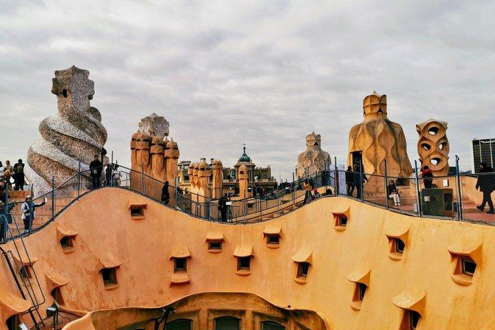 Barcelona : Toegangsticket Casa Mila (La Pedrera) met Audio Gids