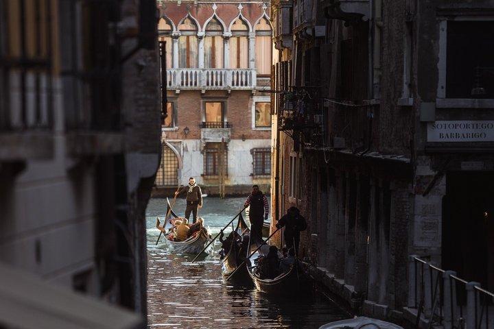 Hoppa över kön Grand Canal Gondola Ride i Venedig