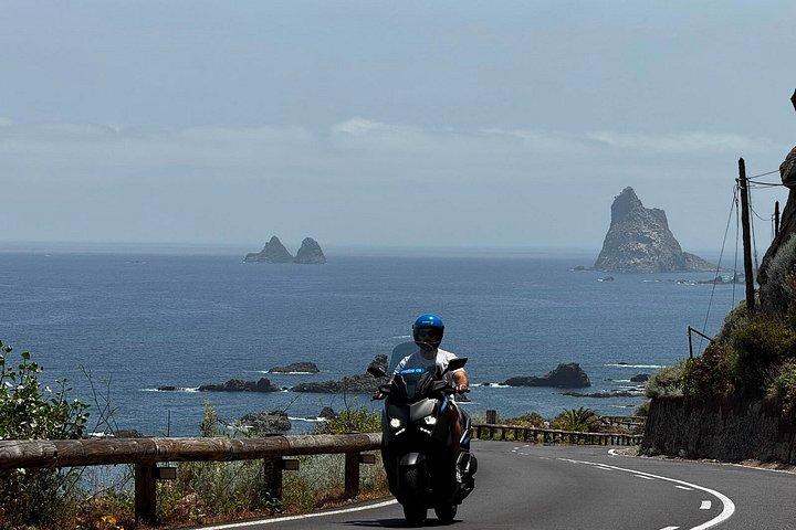プエルト・デ・ラ・クルス: テネリフェ島で125ccの2人乗りスクーターをレンタル
