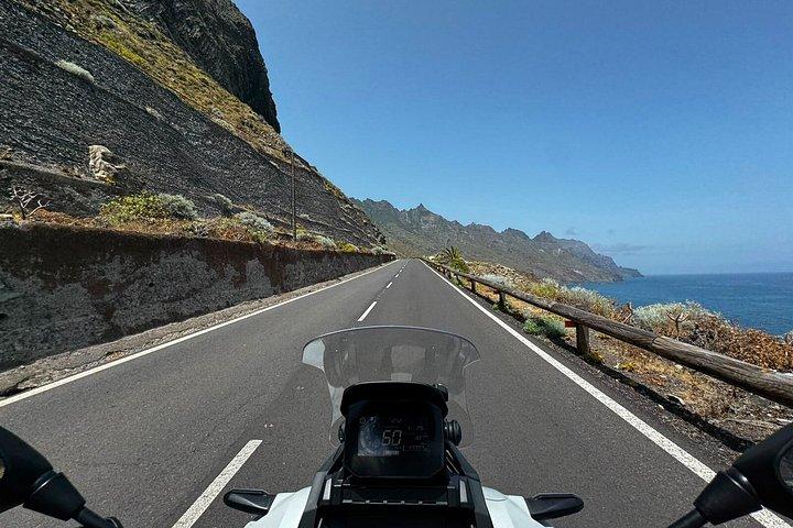 プエルト・デ・ラ・クルス: テネリフェ島で125ccの2人乗りスクーターをレンタル