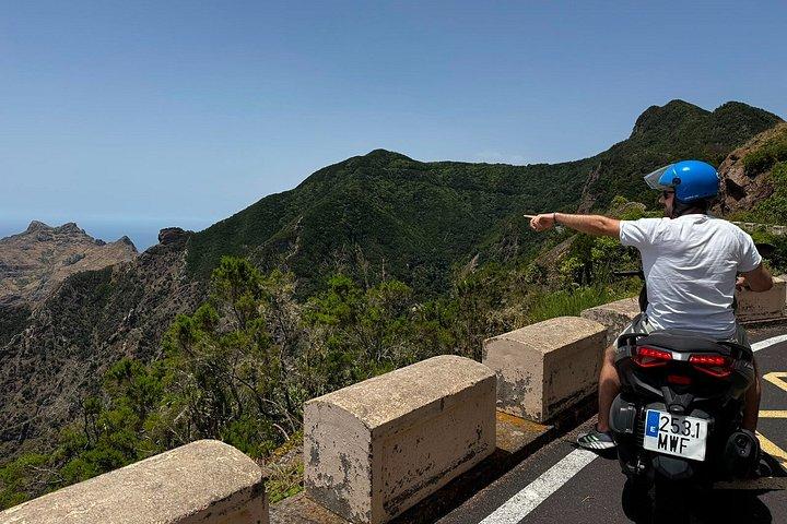 プエルト・デ・ラ・クルス: テネリフェ島で125ccの2人乗りスクーターをレンタル