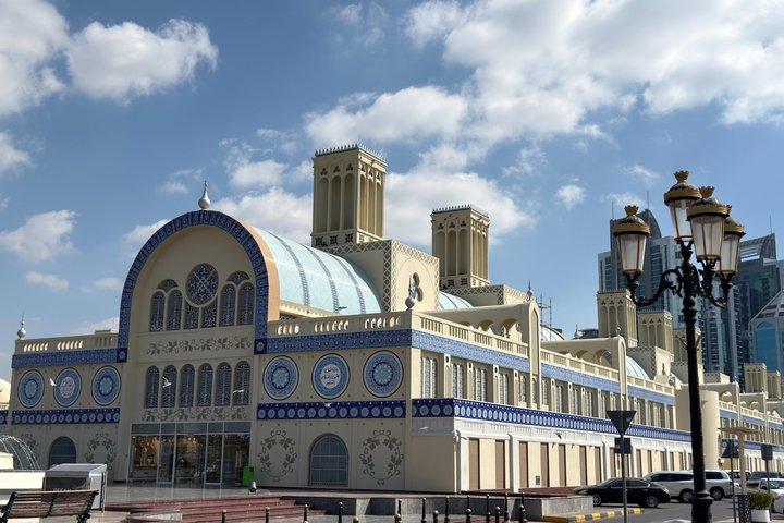 Tur till Sharjah och Ajman från Dubai med Blue Souk och Ajman Museum