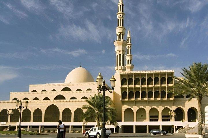 Tur till Sharjah och Ajman från Dubai med Blue Souk och Ajman Museum