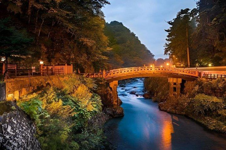 Private and Custom Nikko Tour with English speaking Chauffeur