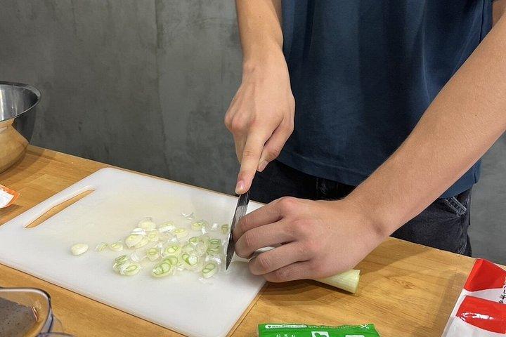 大阪たこ焼きお好み焼きとおにぎり料理教室