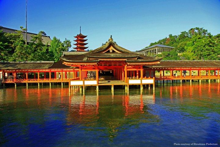 京都から新幹線で巡る広島・宮島1日ツアー