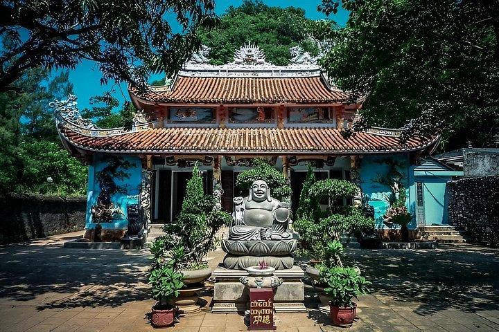 大理石の山ホイアン古代町ナイトツアー（ディナー付き）