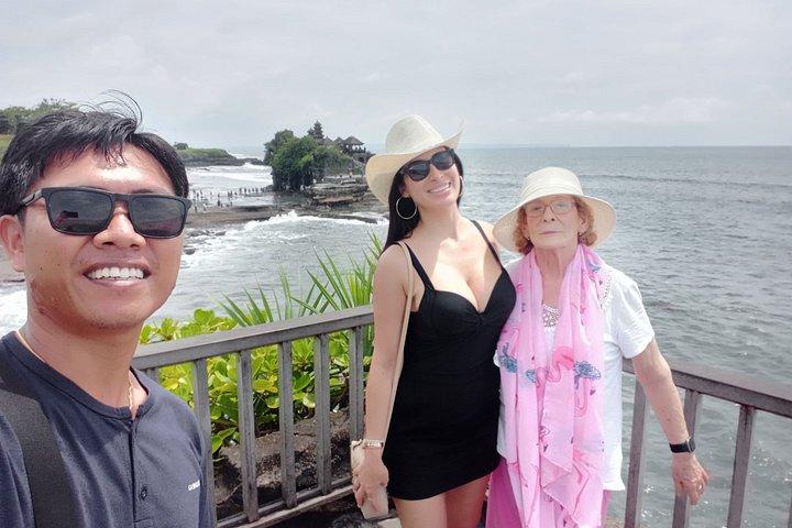 タナロット島＆ジャティルウィ島＆バリ島北部プライベートツアーオールインクルーシブ