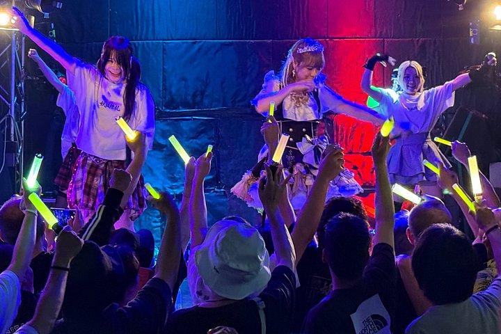 大阪の地下アイドル、日本の隠れたポップカルチャーを体験