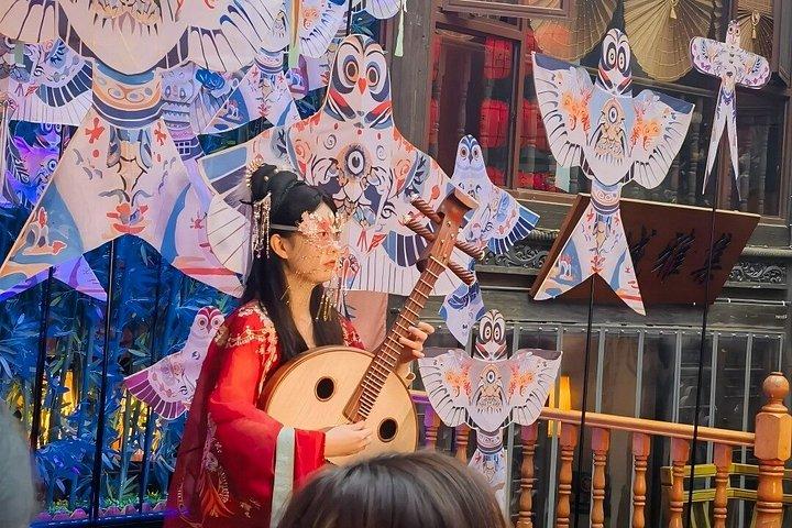 杭州松城永遠の愛の公園とショーを見なければならない