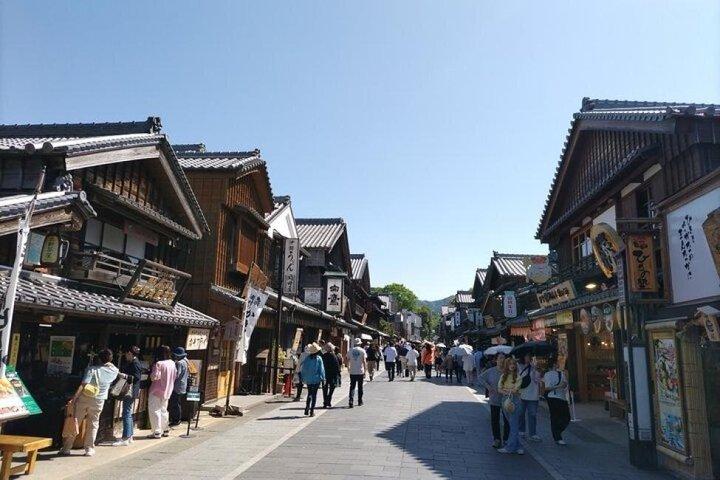 伊勢神宮ミキモト真珠島または鳥羽水族館ツアー
