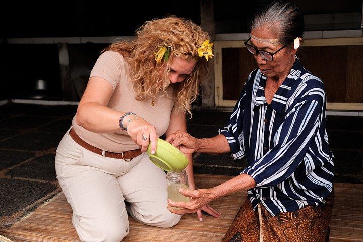Coconut Oil Making with Canang Sari class n blessing ritual
