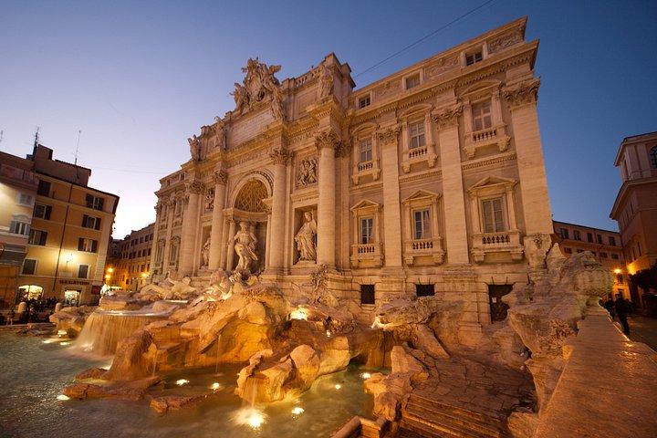 Trevi Fountain and Vicus Caprarius exploring the Underground