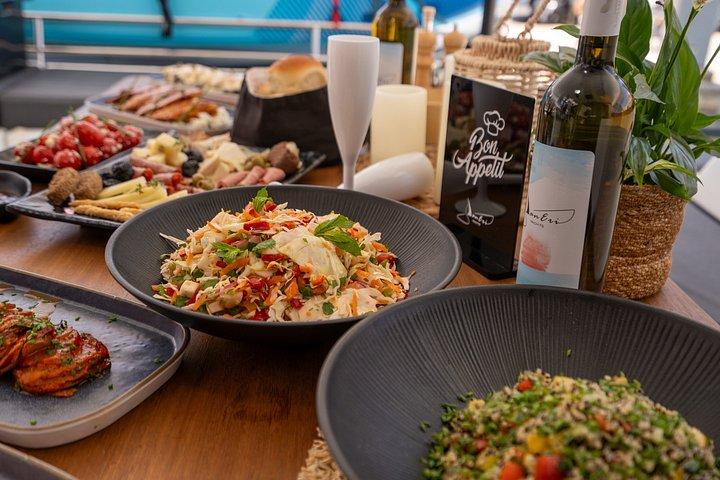 Chania: Afternoon Catamaran trip - Dinner, Drinks & Sunset