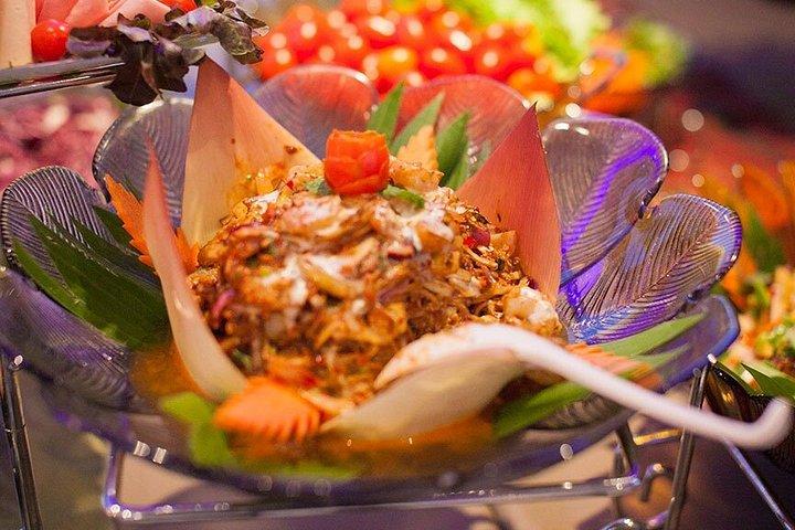 キャバレーショーとサンセットビュー付きチャオプラヤーディナークルーズ