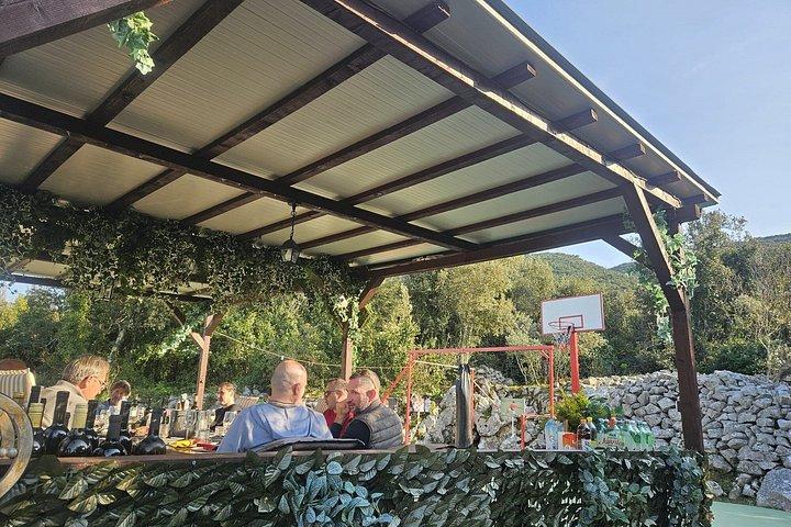 Ston & Peljesac：プレミアムワイン付きオールインクルーシブ5コースランチ
