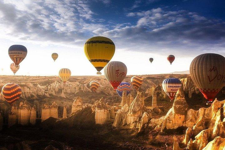 Cappadocia Magic: pacchetto di viaggio di 2 giorni con opzione giro in mongolfiera