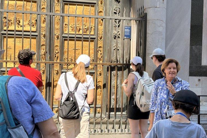 Entrada cronometrada a los Uffizi & Accademia : Tour a pie en duomo para grupos pequeños