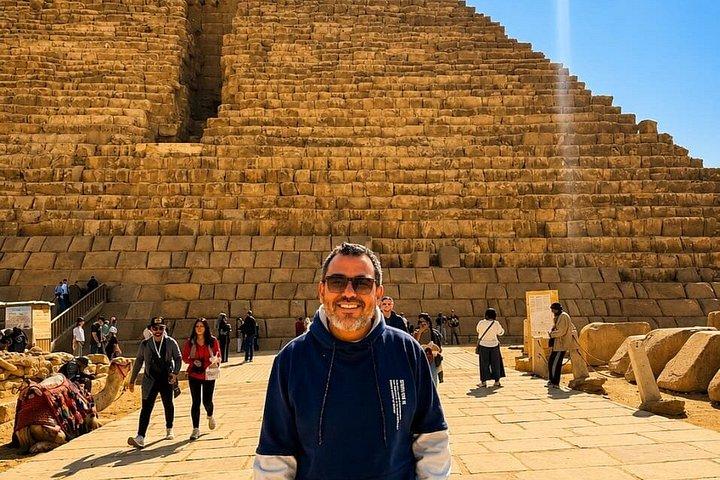 Customizable Tour: Giza Pyramids, Sphinx, Saqqara , Dahshur