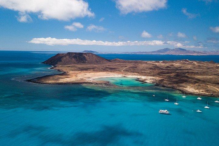 フエルテベントゥラ・ロボス島脱出:パエリア&ウォーターアクティビティ