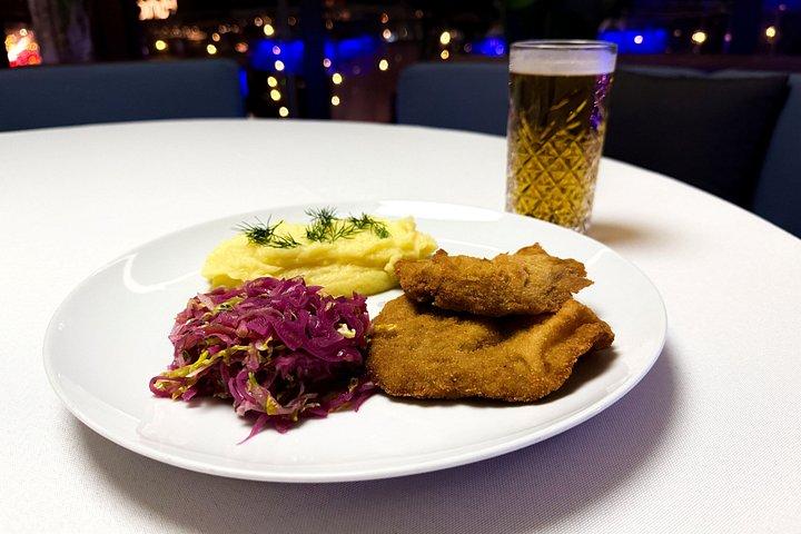 クラクフでのポーランド民俗ナイトとディナー
