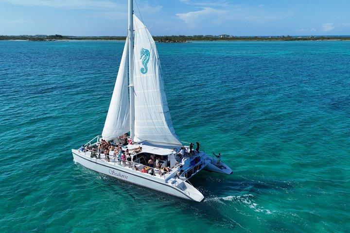 Nassau Sail and Snorkel with Open Tropical Bar