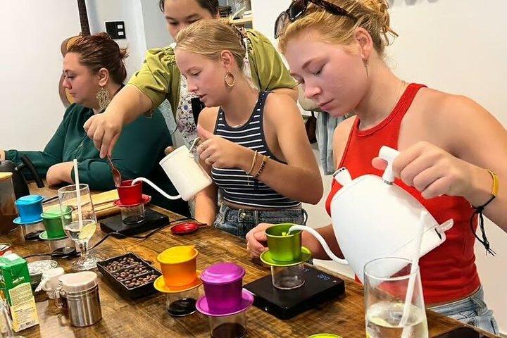 ホーチミンでのコーヒー作り体験