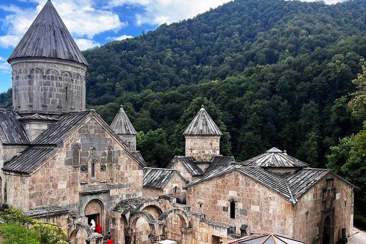 Tour grupal: lago Sevan (Sevanavank), Dilijan (Goshavank, Haghartsin)
