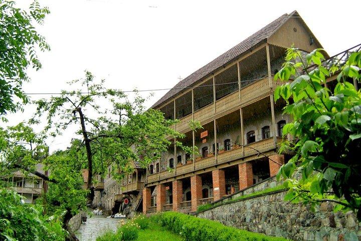 Tour grupal: lago Sevan (Sevanavank), Dilijan (Goshavank, Haghartsin)