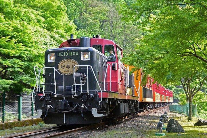 嵯峨野鉄道保津川ツアーで京都と嵐山を巡る