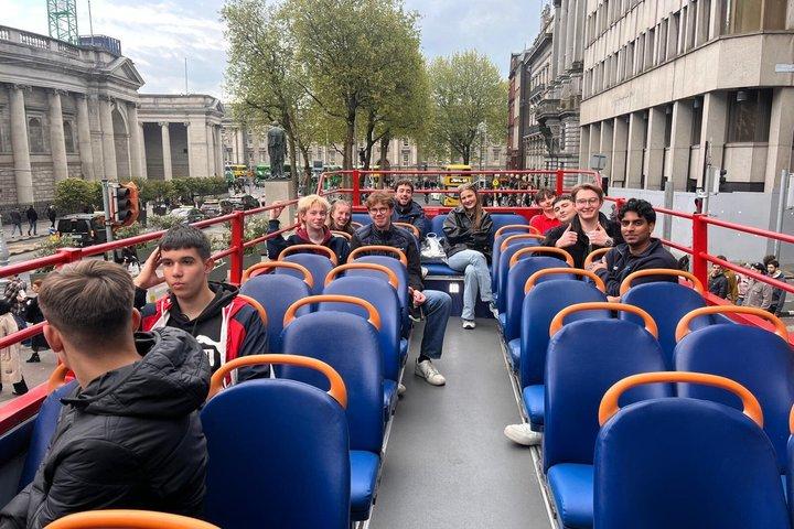 Dublin Live Guided Evening Bus Tour